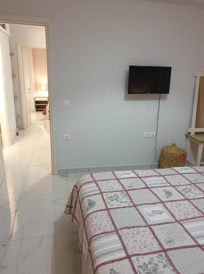 Eytyhias Yard Apartments In Poros Poros Town Exterior foto